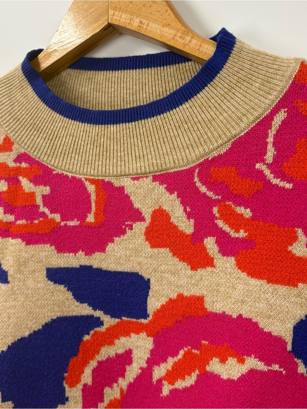 JODIFL Bloom Floral Mockneck Oversized Sweater with Pink & Blue Print size Small - Picture 5 of 9